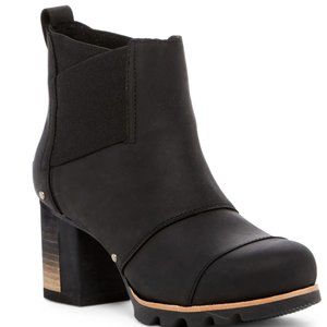 Sorel Addington Chelsea Booties size 8